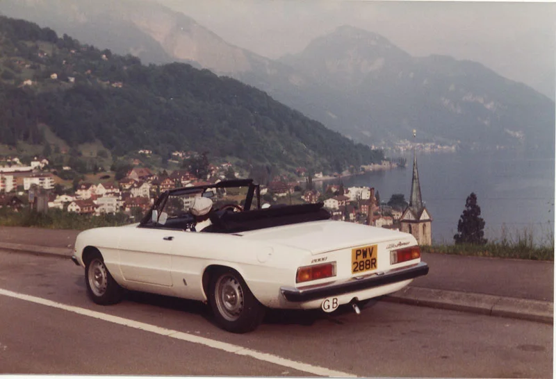 Black and White Garage - 1976 Alfa Romeo 2000 Spider Veloce RHD